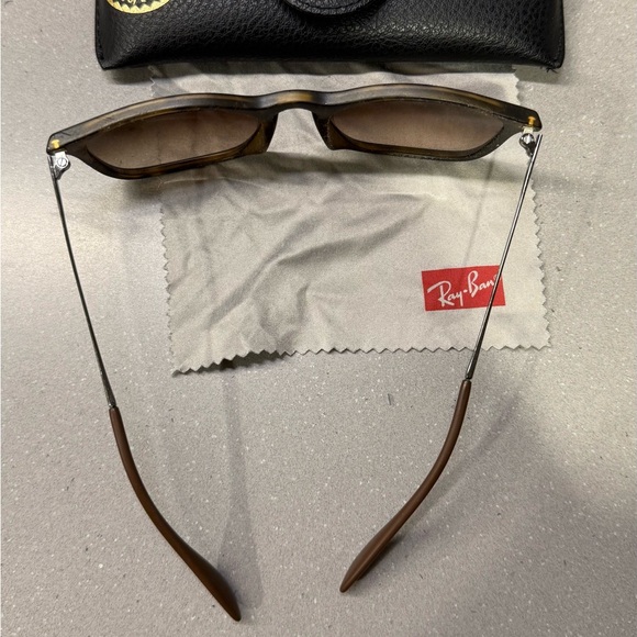 Ray-Ban 54mm Chris Gradient Sunglasses - Brown (RB41878561354) - Picture 5 of 5